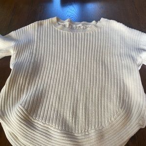 Cream sweater Medium by HoneyPunch. Quality and nice